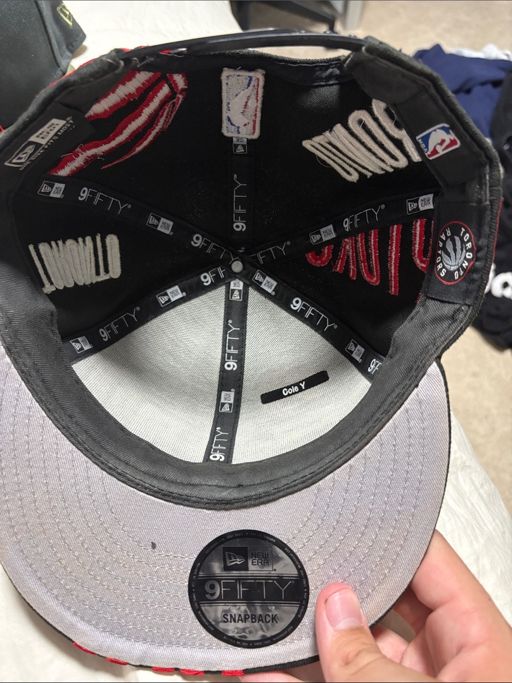 Toronto Raptors Black Red Embroidered Snapback Hat - Picture 5 of 5